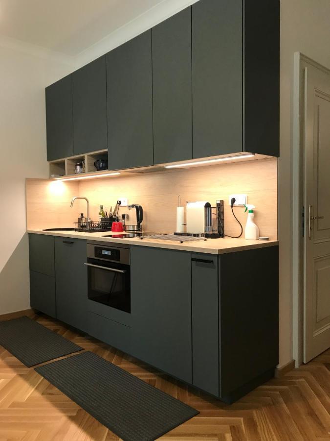 Apartman Cernomorska * Praga